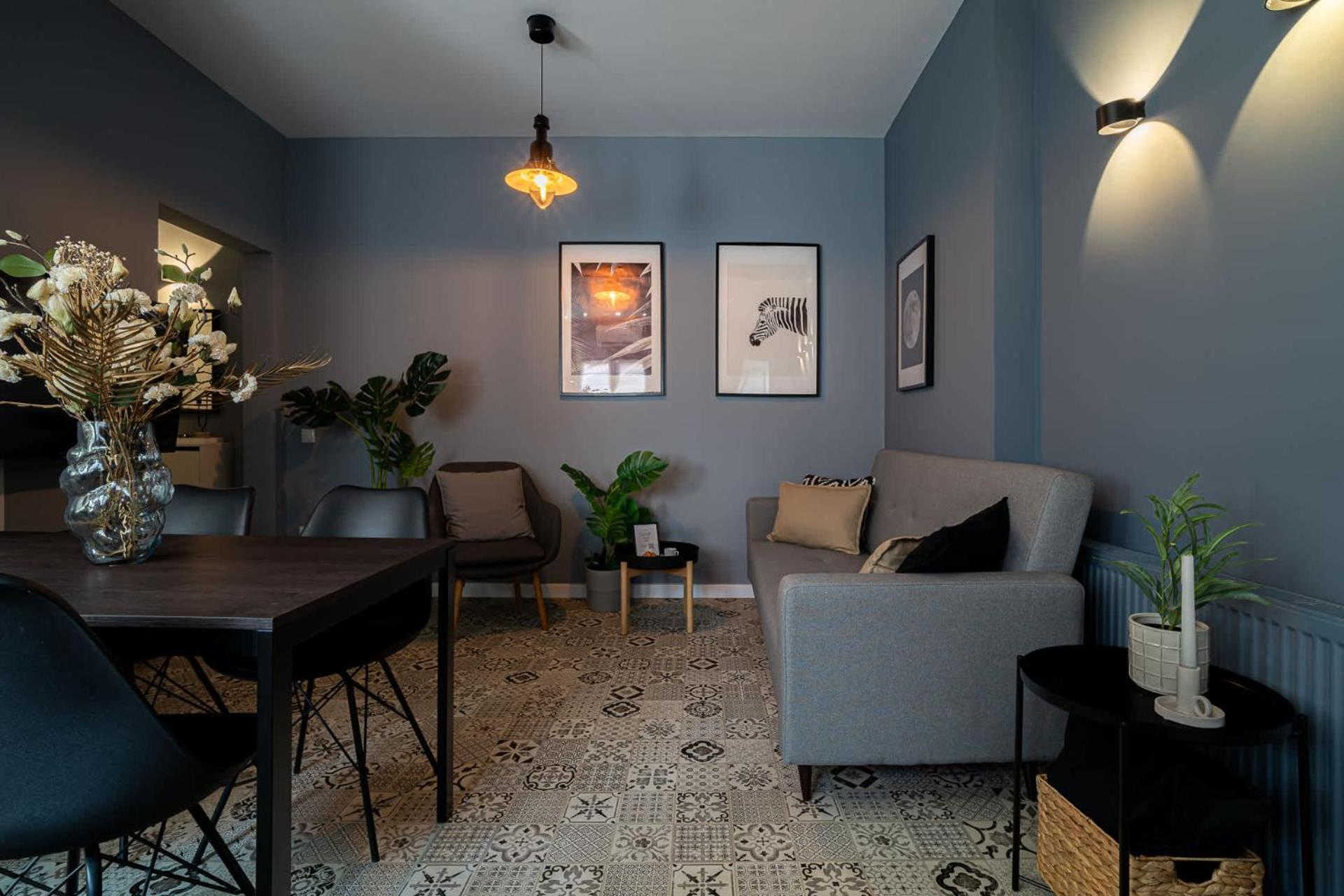 Chic Black & White 2Br Retreat On Dambovitei 布加勒斯特 外观 照片