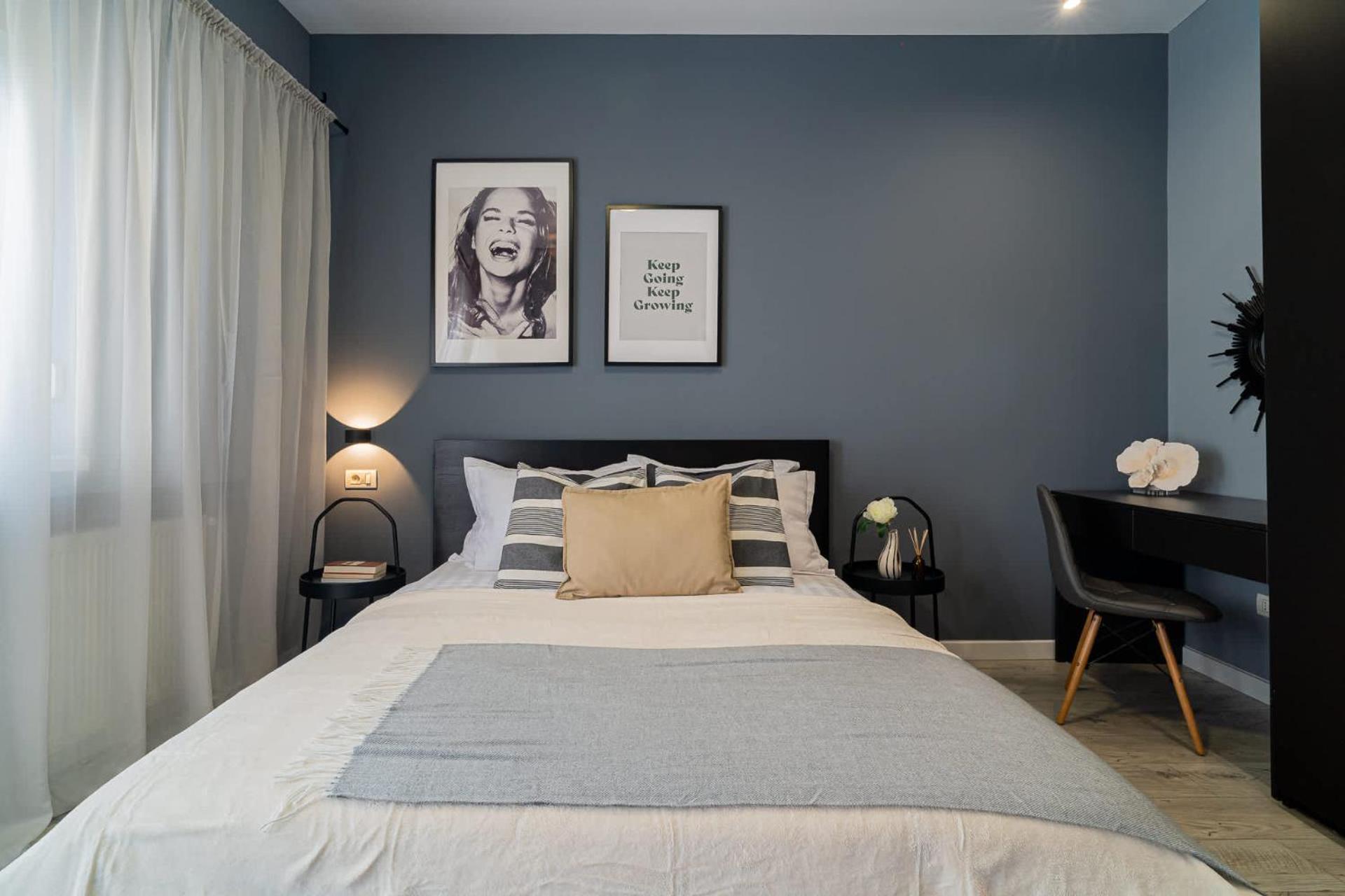 Chic Black & White 2Br Retreat On Dambovitei 布加勒斯特 外观 照片